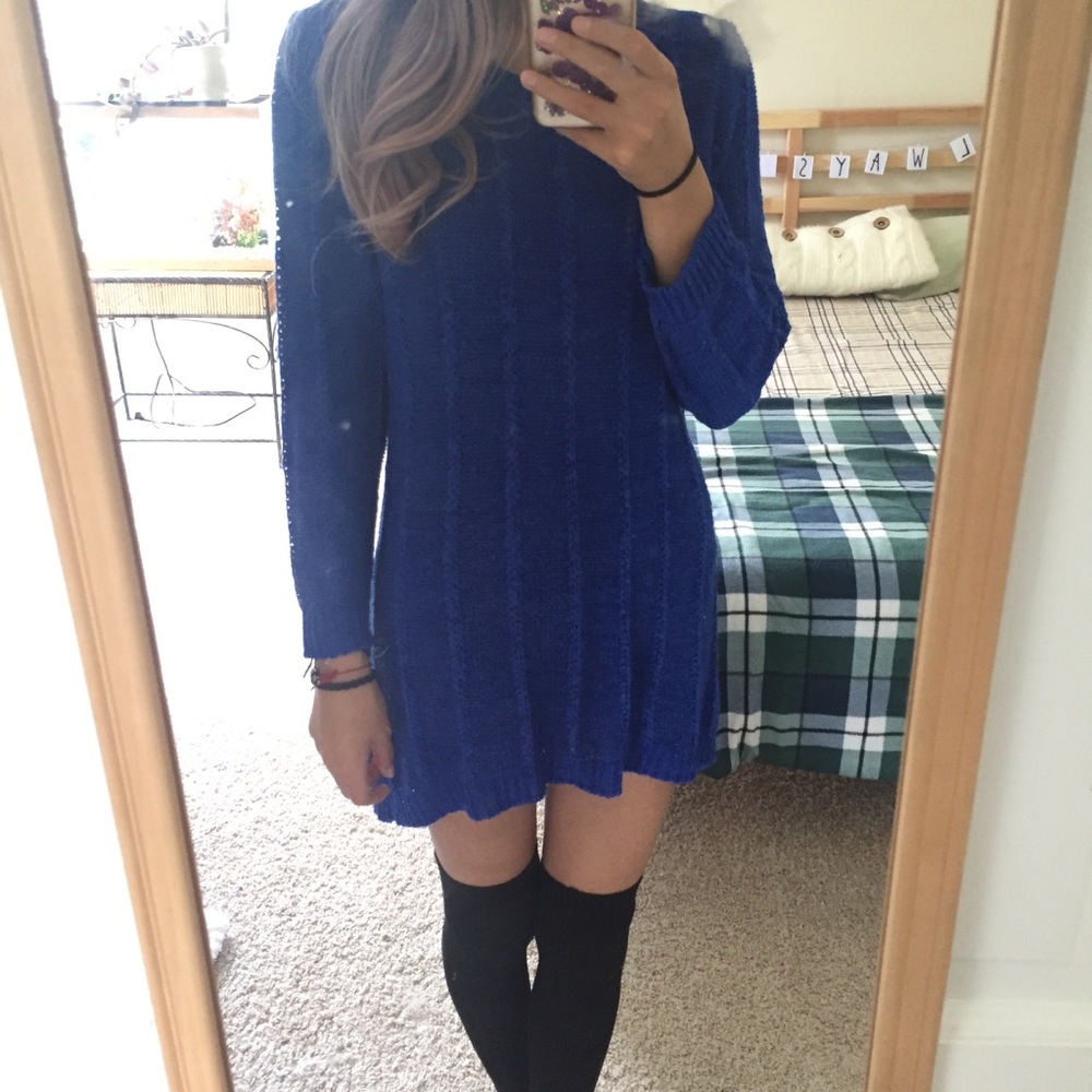 ⭐️4 for $30⭐️ Long blue comfy sweater